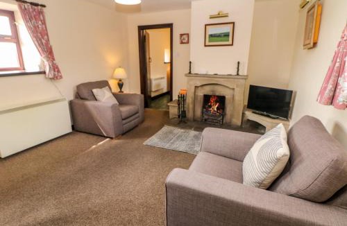 Hollinsclough House | Downsdale Cottage