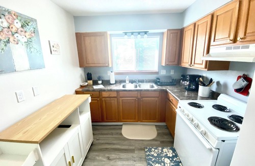 Cedar Rapids Apartment | Downtown 1-bedroom apartment Cedar Rapids