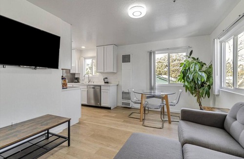 Heritage District House | Downtown 1bd/1ba ADU