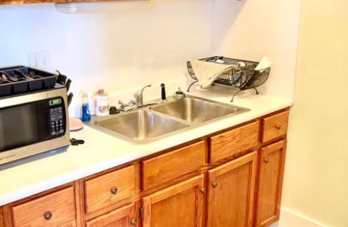 Fort Scott Apartment | Downtown 1BR Historic 1911 Sleeps 4