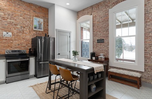 Millersburg Apartment | Downtown 2-BR Loft w/Soaking Tub, Fireplace, Deck