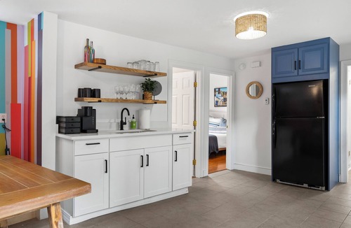 East Bayside Apartment | Downtown 2 Floors Waterviews Off-Street Parking