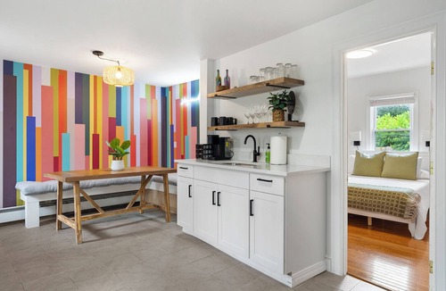 East Bayside Apartment | Downtown 2 Floors Waterviews Off-Street Parking