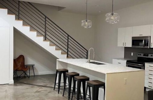 Midtown Condo | Downtown 3 Level Modern Condo 2 Private Balconies Unit B