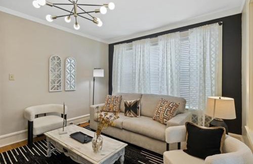 Westside Apartment | Downtown 3BR Apartment, Walk to SU, Burnet Park & Erie Canal