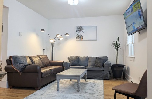 Fredericton House | downtown 4 bedroom 2 Bath