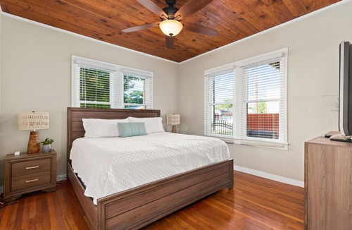 Downtown San Antonio House | Downtown 5bdrm w/Pool & Huge Outdoor Space