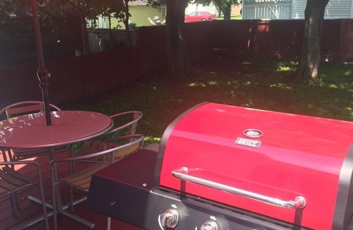 Summerside House | Downtown across from the beach