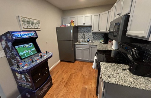 Downtown Albany Apartment | Downtown Albany 2 Bedroom + Workstation @ The Mark