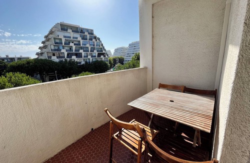 La Grande-Motte Apartment | Downtown apartment - 2 min from the beach