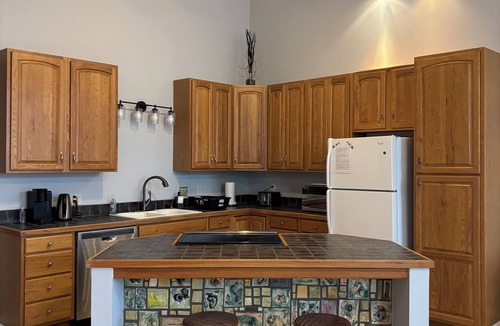 Paducah Apartment | Downtown Apartment-2 Story walk up