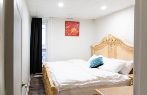 Bowmanville Apartment | Downtown Apartment 6-7 people