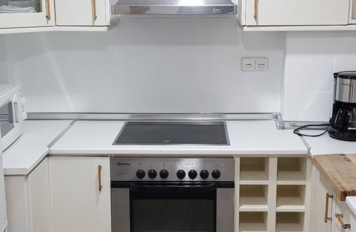 La Saidia Apartment | Downtown apartment in front of Torres de Serrano