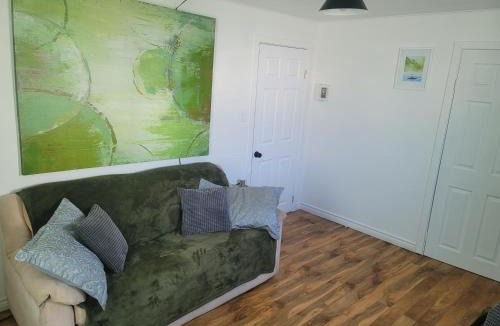Edmundston Apartment | Downtown apartment next to highway netflix+wifi