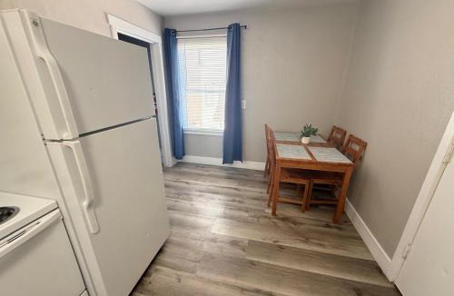 Downtown Las Vegas Apartment | Downtown Apt 5 Min Walk to Downtown - Free Parking
