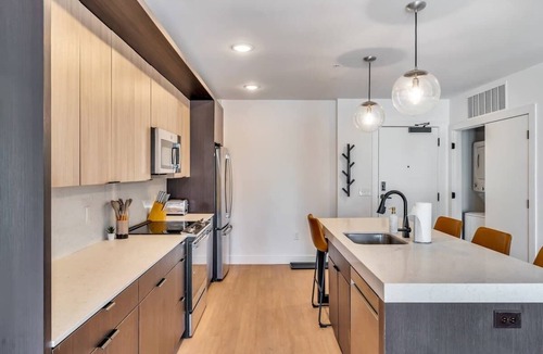 Pendleton Apartment | Downtown Apt Steps from Dining-3 beds