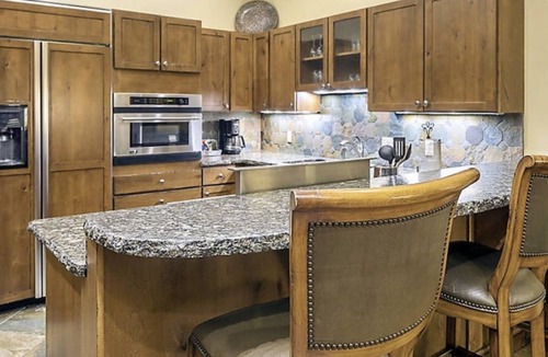 West End Condo | Downtown Aspen 1BR Prime location
