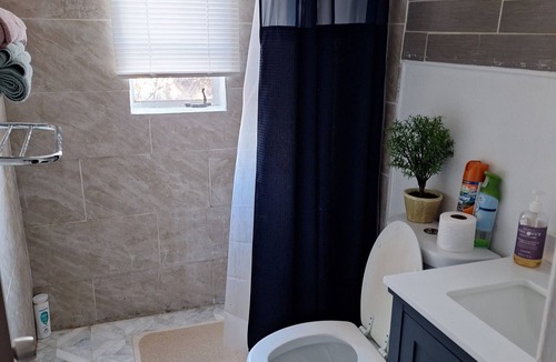 Mechanicsville Apartment | DOWNTOWN AT CUTE AND COZY