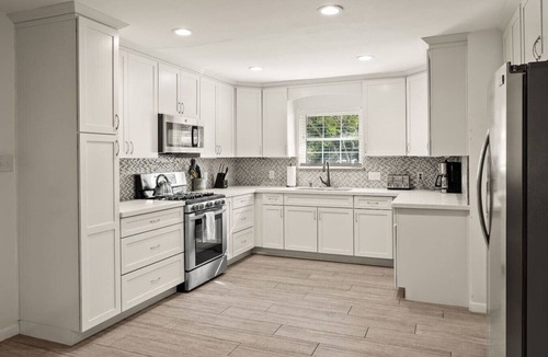 Galindo House | Downtown Austin Bungalow! | Bouldin Acres | Zilker