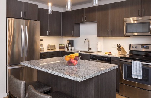 Market District Resort | Downtown Austin Resort 2bdr