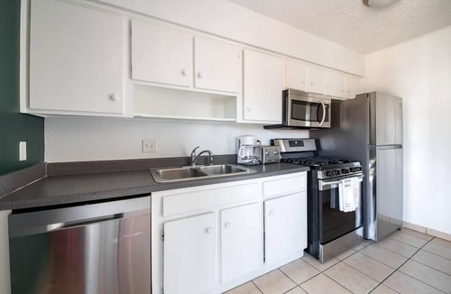 West Campus Apartment | Downtown Austin & UT Vibes, All In One!