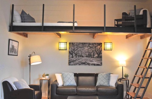 West Woodland House | Downtown Ballard Seattle Near Everything