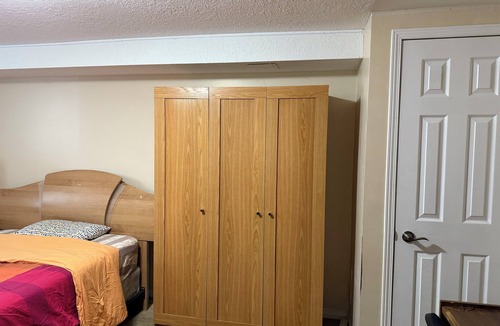 Guelph Apartment | Downtown/beside university of Guelph for Professionals