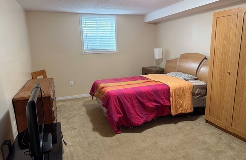 Guelph Apartment | Downtown/beside university of Guelph for Professionals