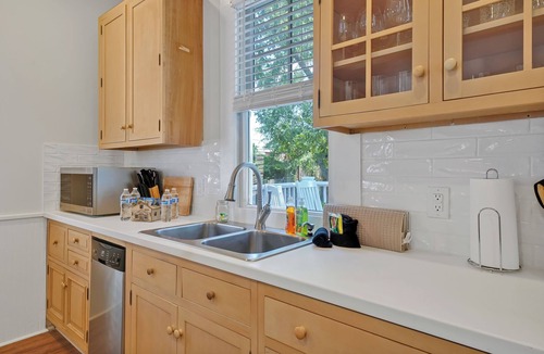 Wilmington Apartment | Downtown Bliss