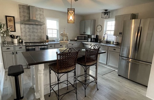 Washington House | Downtown Boho Bungalow