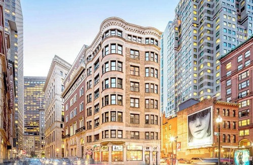 Boston Financial District Apartment | Downtown Boston - close to everything - Laundry in Building, Keyless Entry