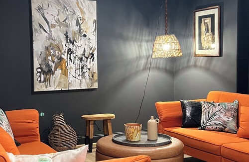 Rome Apartment | Downtown Brick-Rome Retreat, 2 Bedroom/2Bathroom and 2 Sleeper Sofas