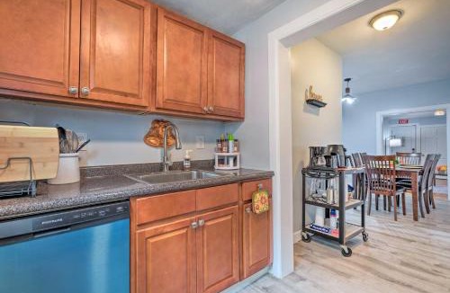 Brockton Apartment | Downtown Brockton Apt < 1 Mi to Local Dining