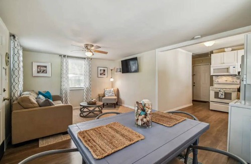 New Port Richey House | Downtown Bungalow #1