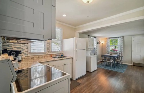 New Port Richey House | Downtown Bungalow #1