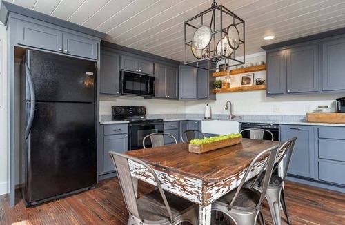 Ellijay House | Downtown Bungalow - Downtown, All Paved Access -