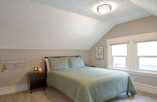 Humboldt House | Downtown Bungalow Getaway, Ideal for Long Stays!