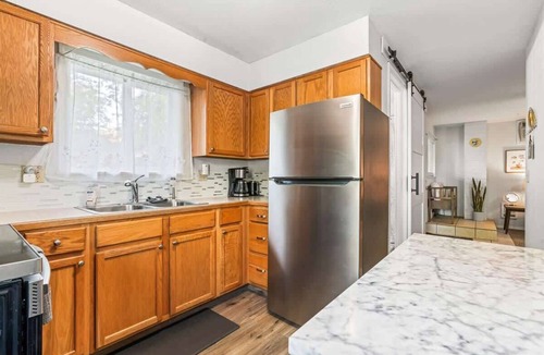 Caldwell House | Downtown Caldwell Home by Fairview Golf Course