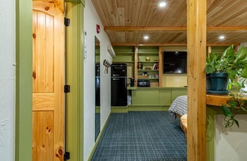 Camden Hotel | Downtown Camden Hotel - Bay Side