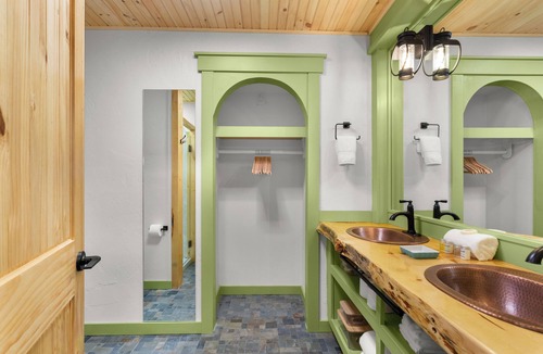 Camden Hotel | Downtown Camden Hotel - Driftwood