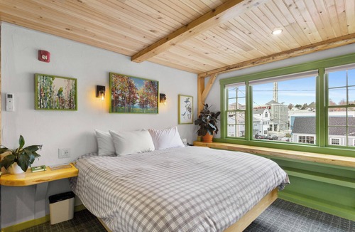 Camden Hotel | Downtown Camden Hotel - Fly Bridge