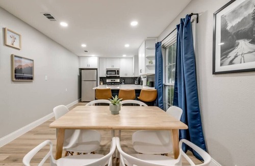 Original Town House | Downtown Carrollton Home