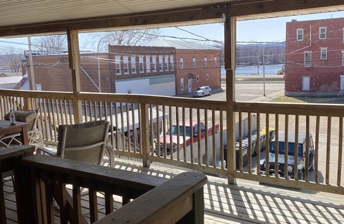 Cassville Apartment | Downtown Cassville