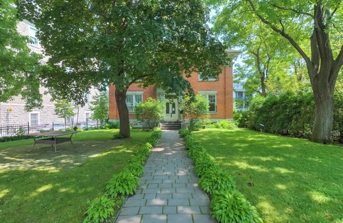 Latin Quarter House | Downtown Central Luxurious Mansion 7 Bedrooms 9000 sqft