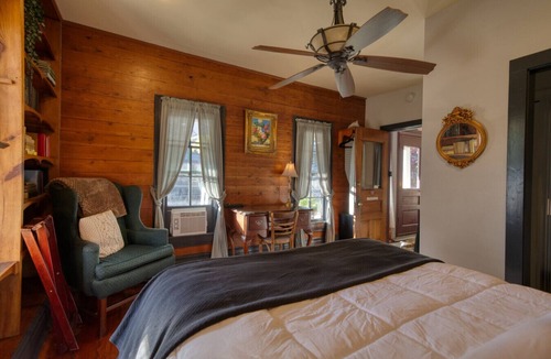 Eureka Springs Historic District Hotel | Downtown Chantilly Ste Piedmont
