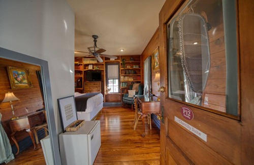Eureka Springs Historic District Hotel | Downtown Chantilly Ste Piedmont