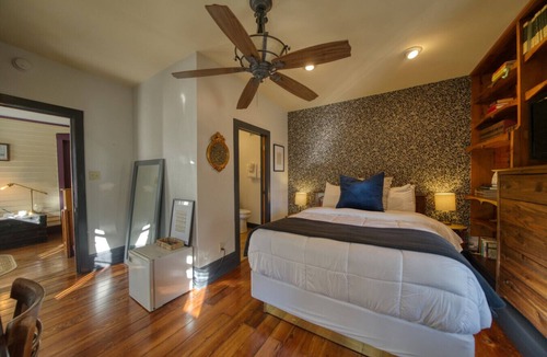 Eureka Springs Historic District Hotel | Downtown Chantilly Ste Piedmont