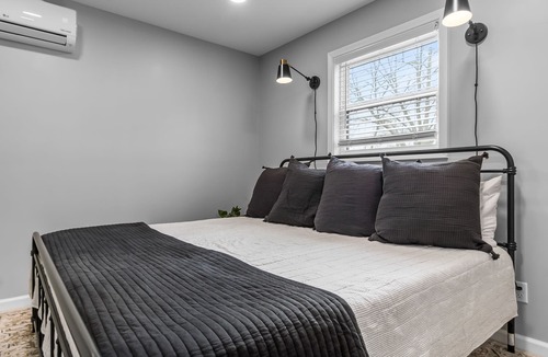Cape Girardeau Apartment | Downtown Charm: 2 BR Retreat, #6