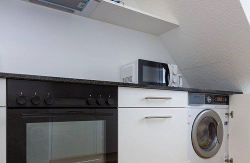 Werd Apartment | Downtown Charming 2-BR Loft Apartment 5A