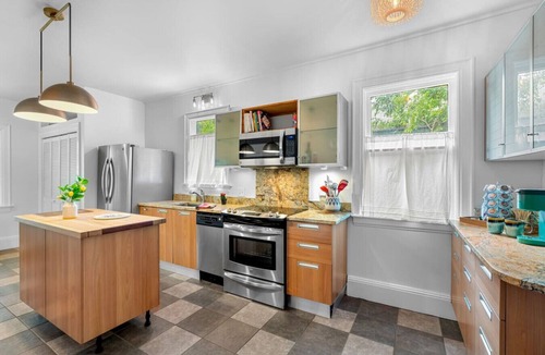 Alta Vista House | Downtown Charming Bungalow-Riverwalk-Alamo-